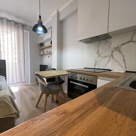 Tirana Sunshine Apartment Buitenkant foto