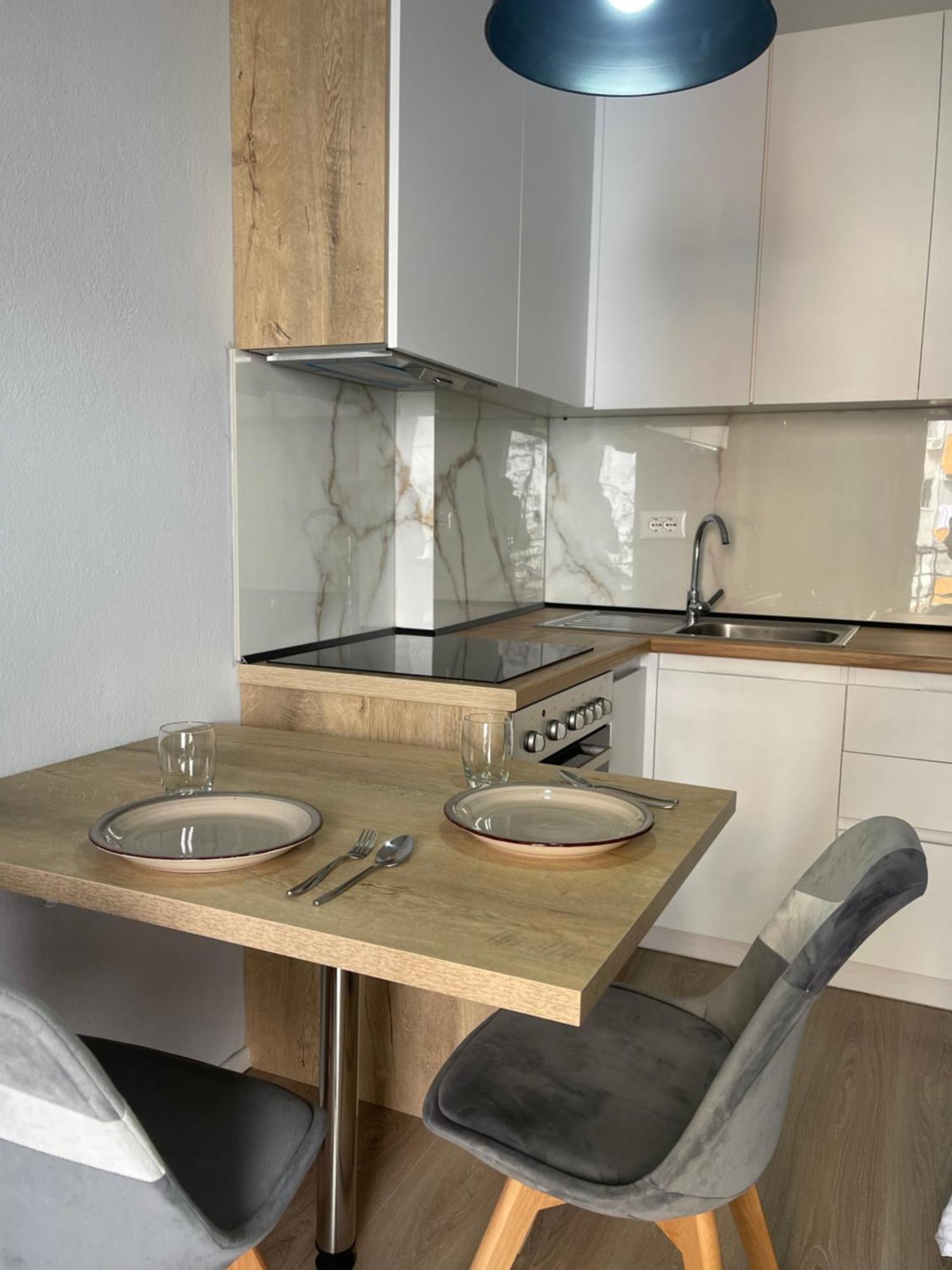 Tirana Sunshine Apartment Buitenkant foto