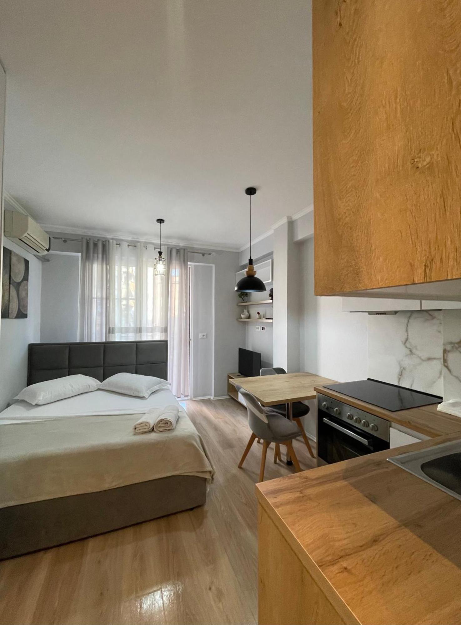 Tirana Sunshine Apartment Buitenkant foto